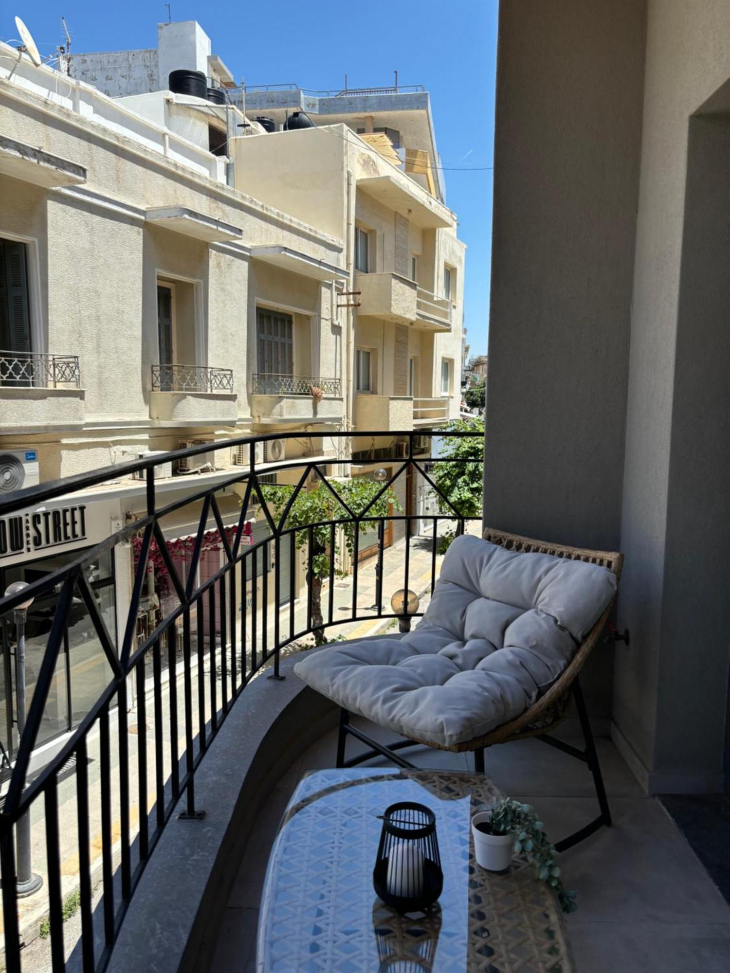 Flats 5-11 Apts * Heraklion (Crete)