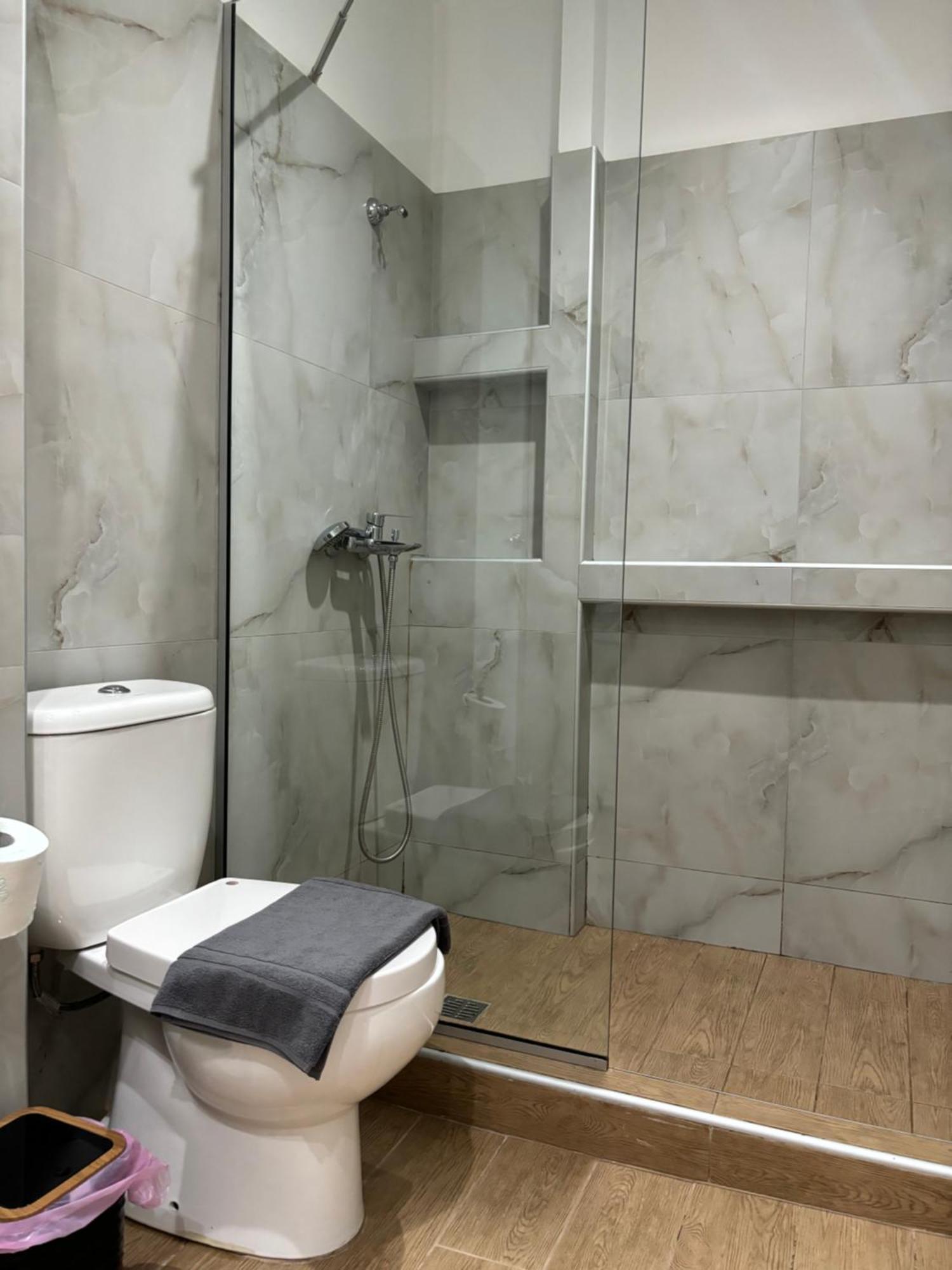 Flats 5-11 Apts * Heraklion (Crete)